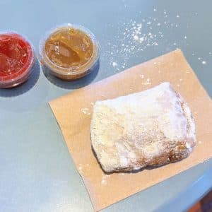 Where to find Gluten Free Beignets at Disney World! - simplifyorlando.com